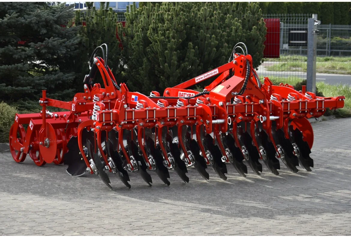 terrax_batyra_topdisc-normal