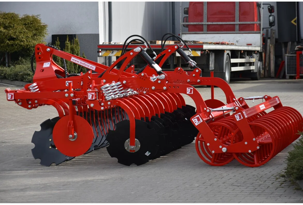 terrax_batyra_topdisc-normal02